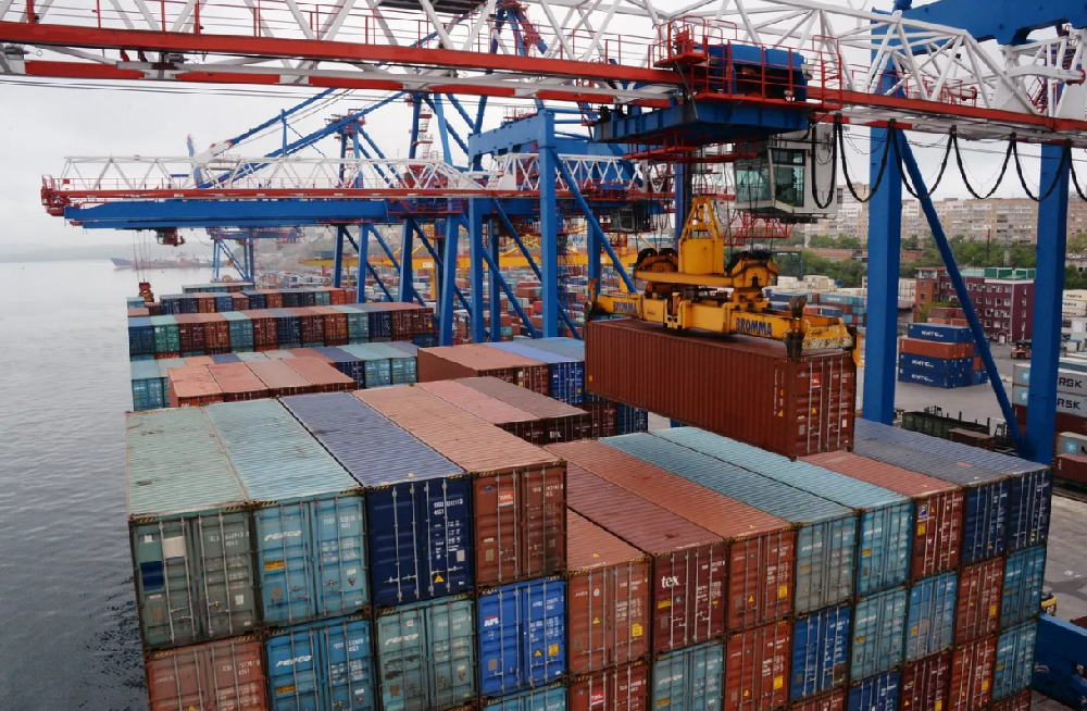 中国海关总署：今年前8个月中俄贸易额同比下降9.4%