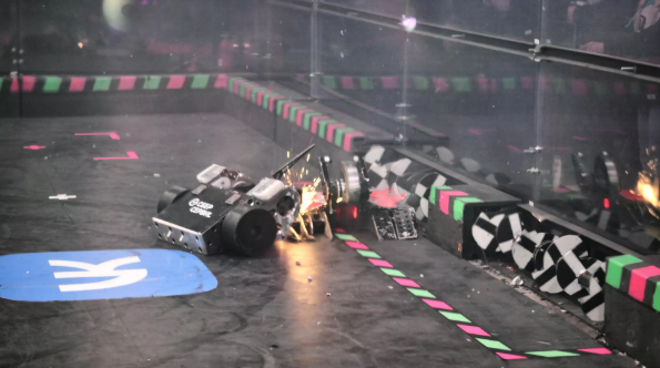 中国代表队将于本周参加俄罗斯国际机器人格斗锦标赛总决赛